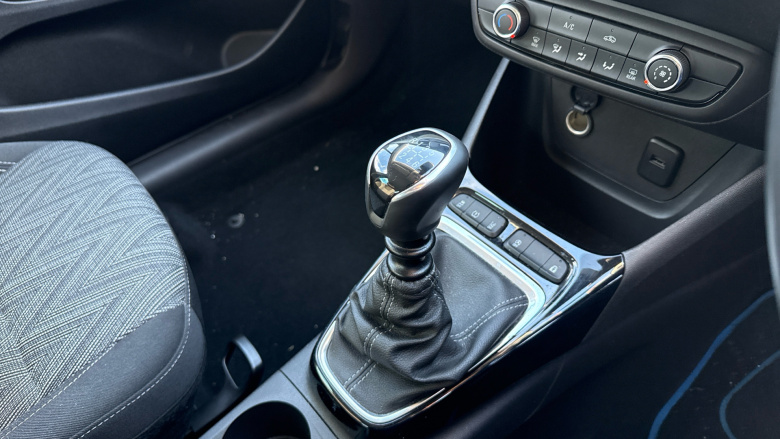 Vauxhall Crossland X 1.2T [110] Griffin 5dr [6 Spd] [Start Stop] Petrol Hatchback